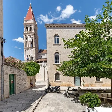 Barun * Trogir